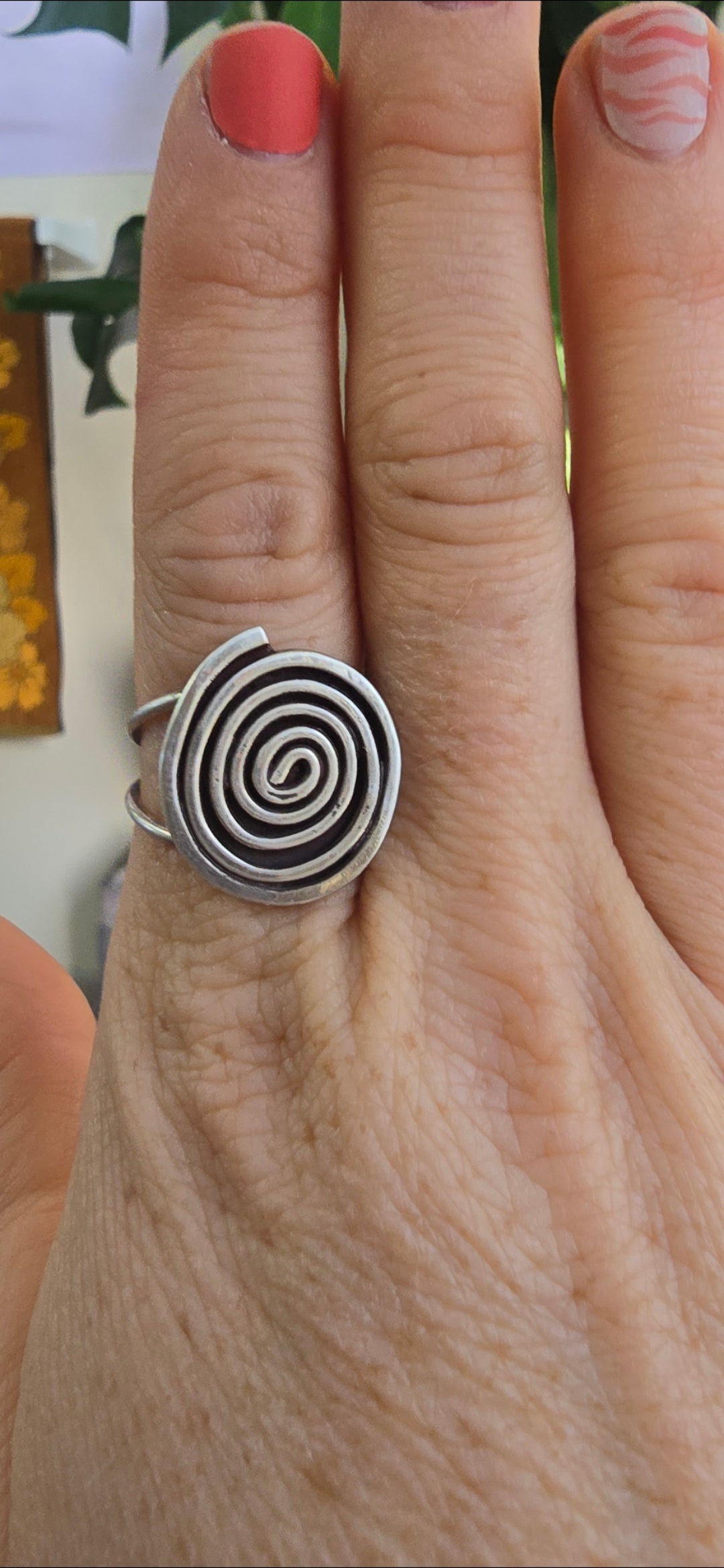 THE FLOW RING